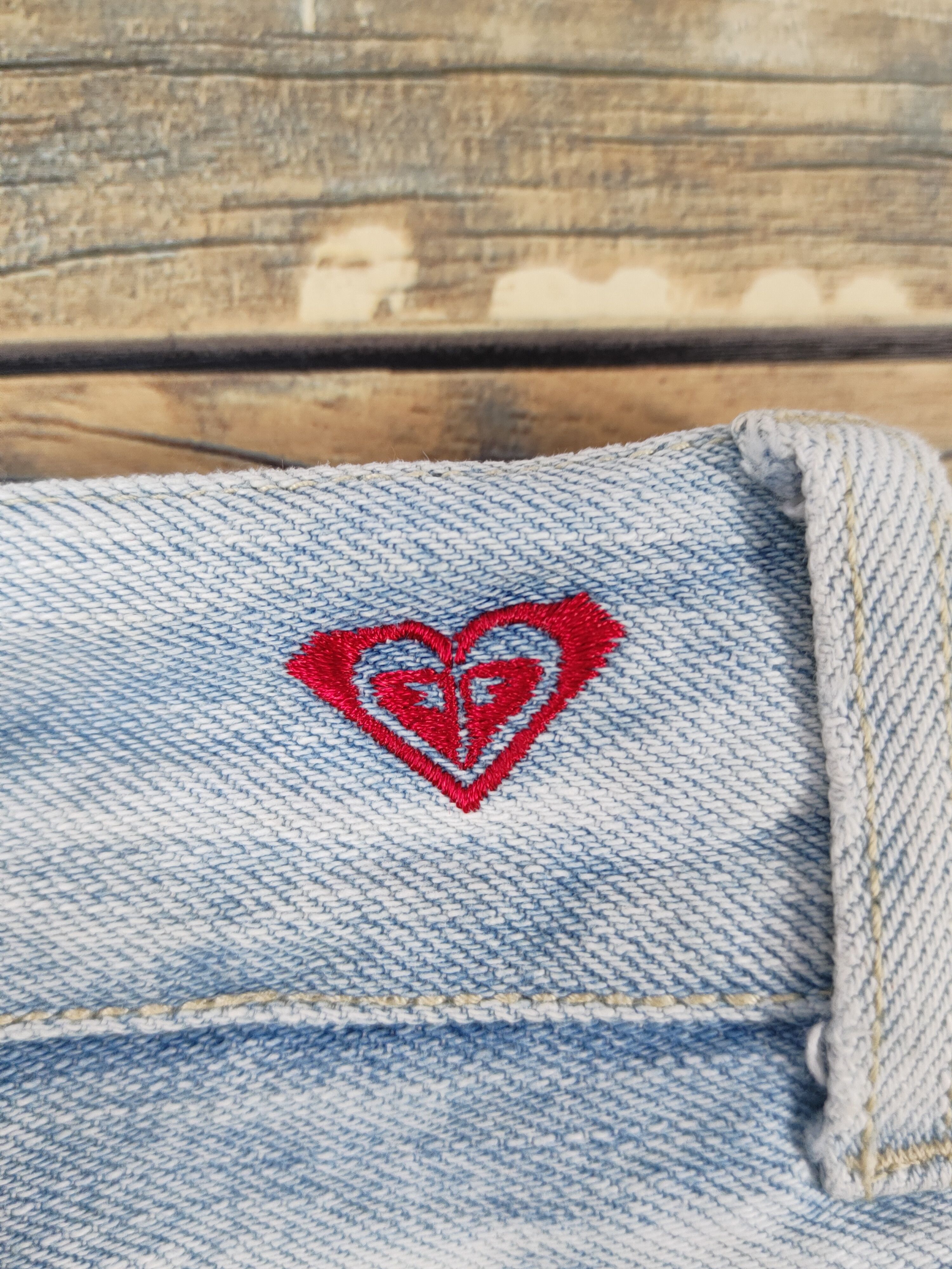 Japanese Brand Roxy Light Blue Distressed Ripped denim Jeans #W1698 Size 28" / US 6 / IT 42 - 7 Thumbnail