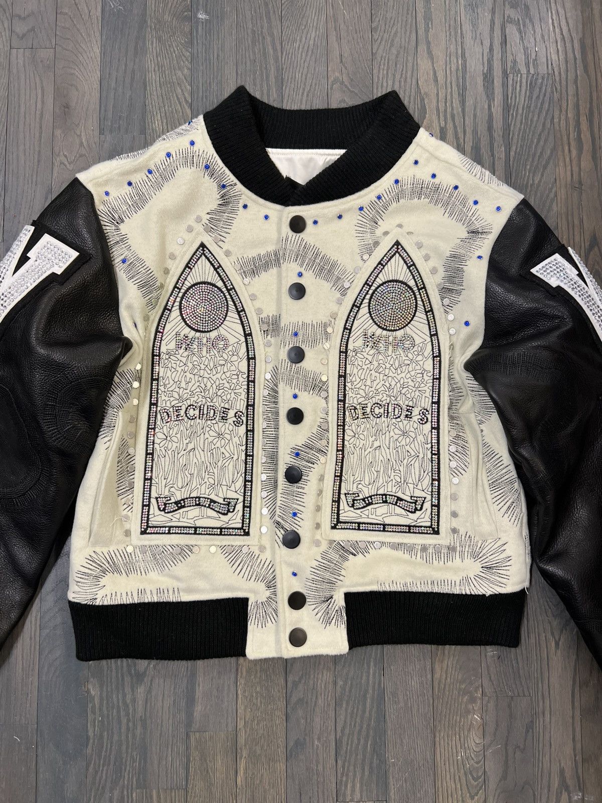Who Decides War HARDWARE CATHEDRAL VARSITY Size US L / EU 52-54 / 3 - 2 Thumbnail