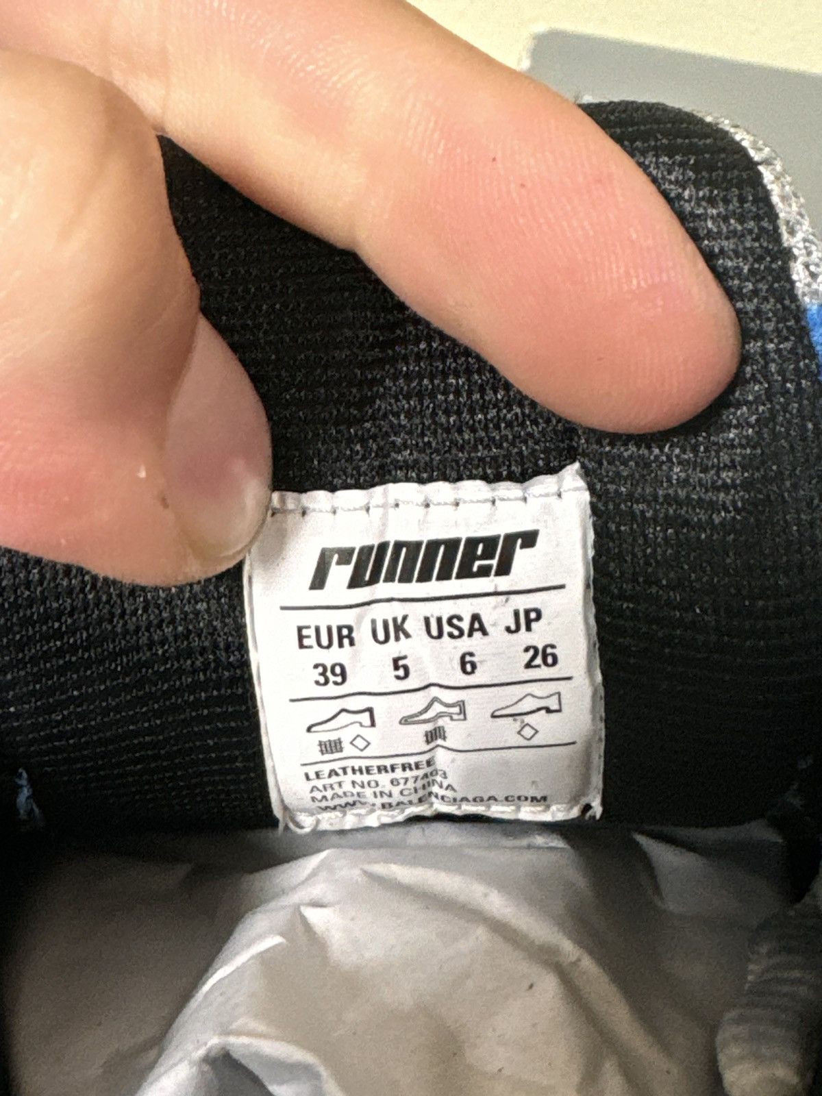 Balenciaga Balenciaga Blue and White Runner 39 Size US 6 / EU 39 - 6 Thumbnail