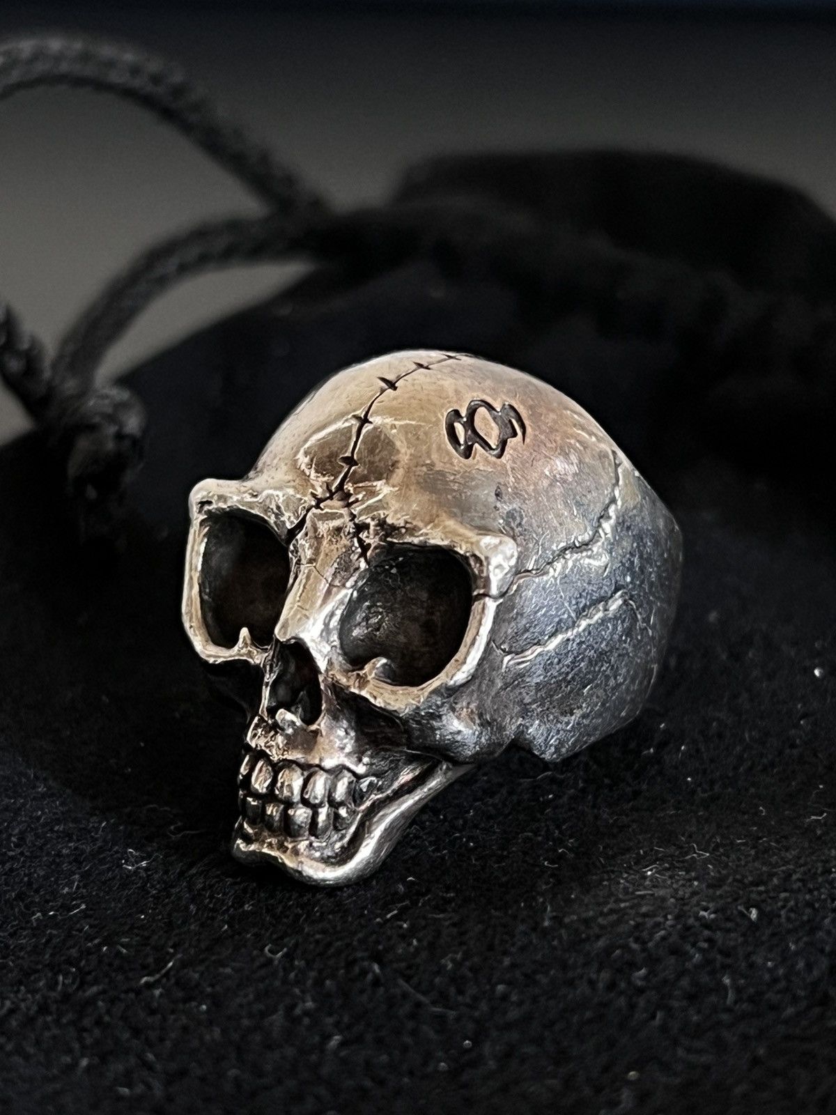 Yohji Yamamoto Gothic Yohji Yamamoto Alien Skull Ring JP16 Size ONE SIZE - 3 Thumbnail