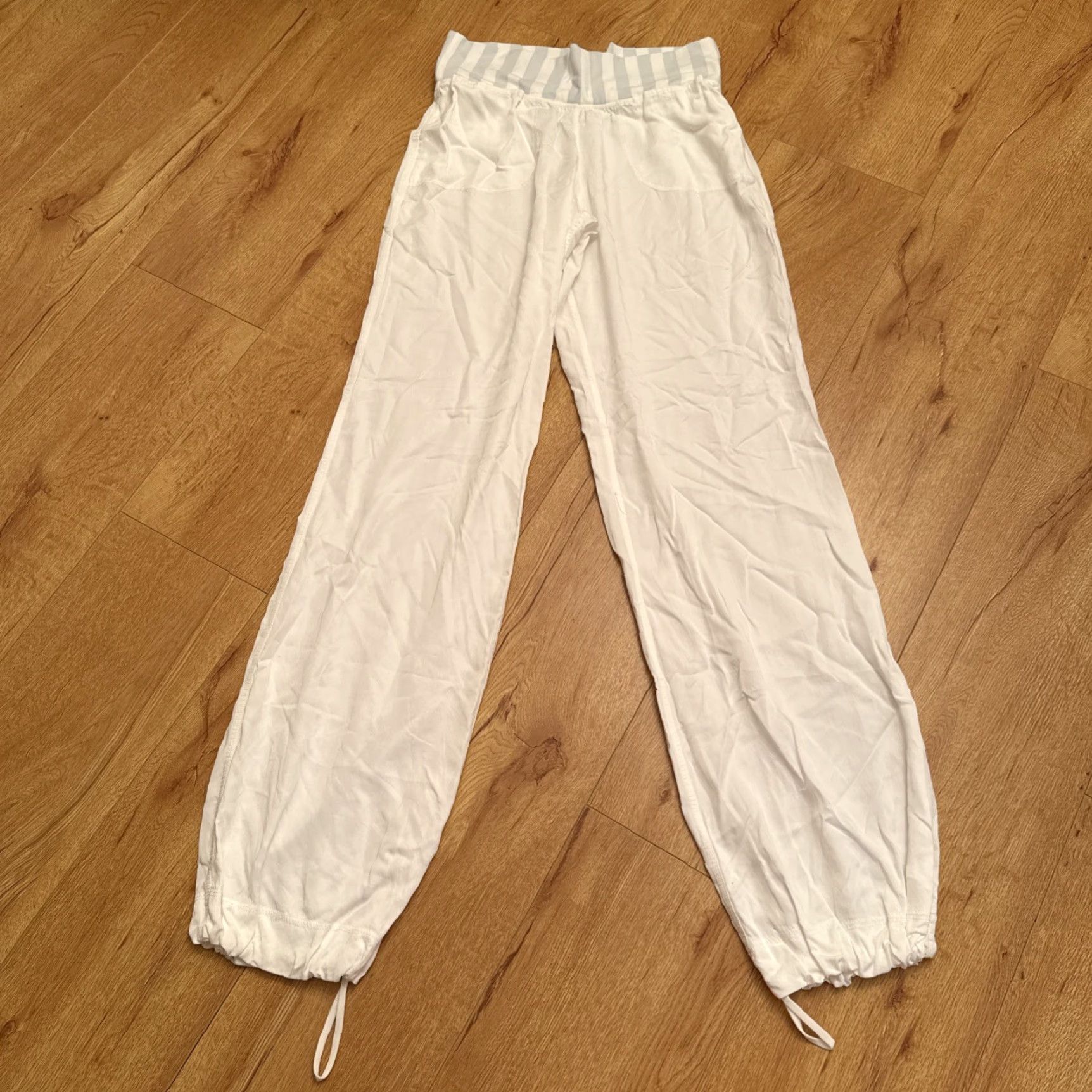 Lululemon Lululemon Studio Joggers Women 6 White Stripe Drawstring Ankle Wide-Leg Size 28" / US 6 / IT 42 - 2 Thumbnail