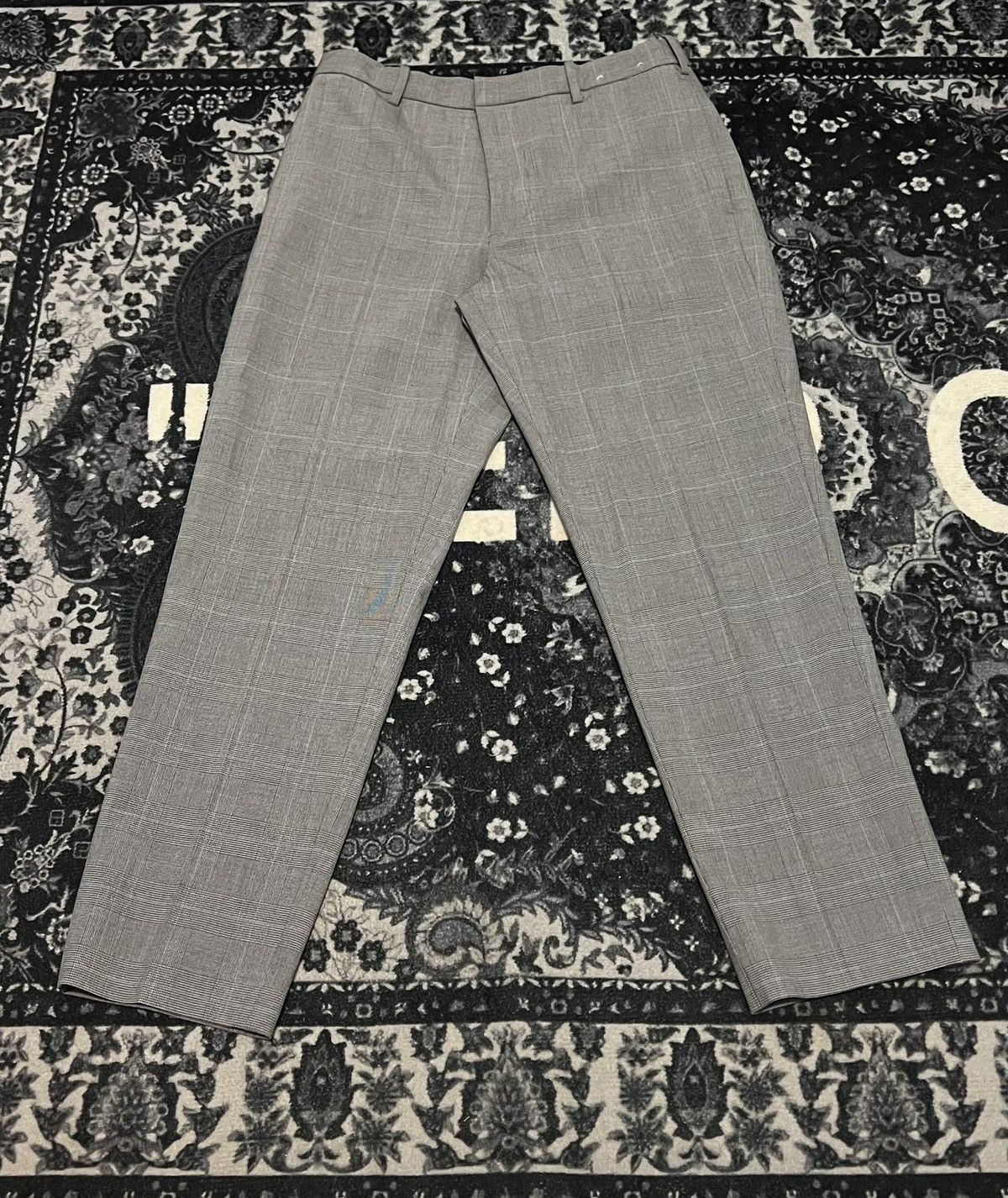 Uniqlo PLAID UNIQLO PANTS Size US 30 / EU 46 - 1 Thumbnail
