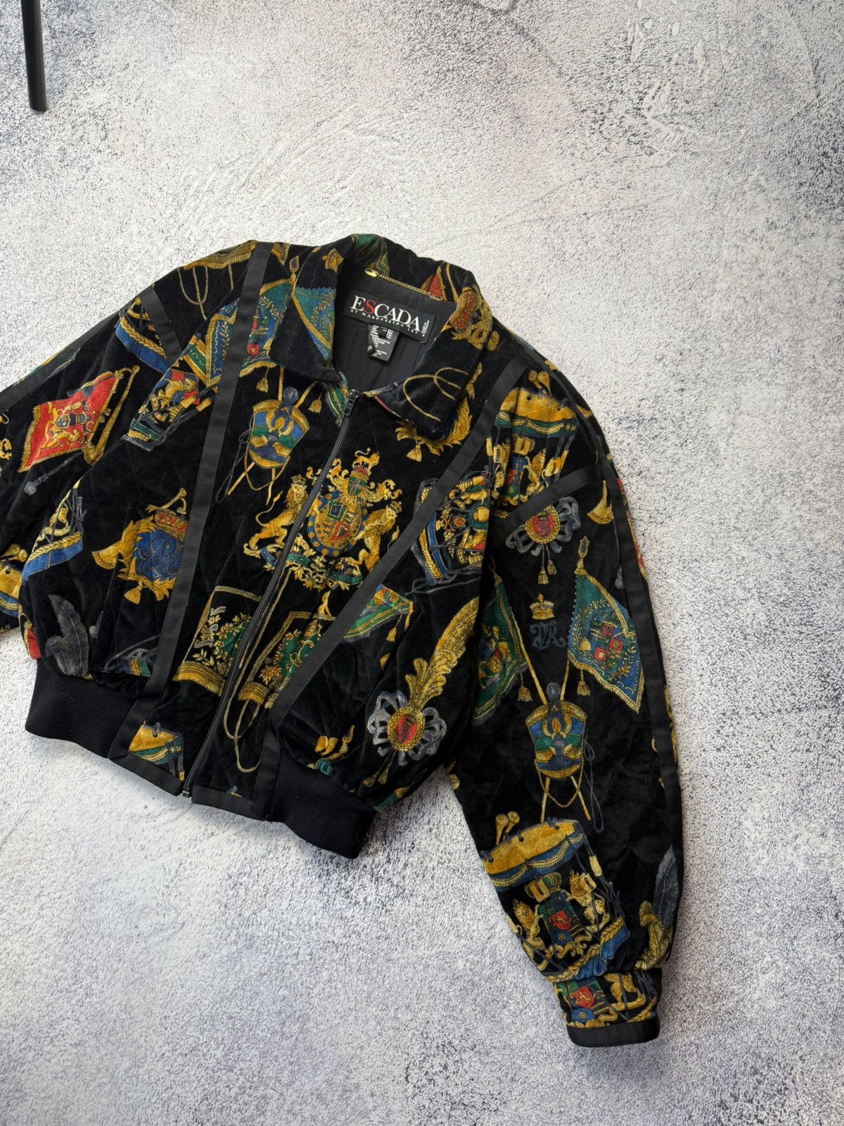 Escada Escada by Margaretha Ley 1980's Multi Printed Velvet Jacket Size XS / US 0-2 / IT 36-38 - 6 Thumbnail