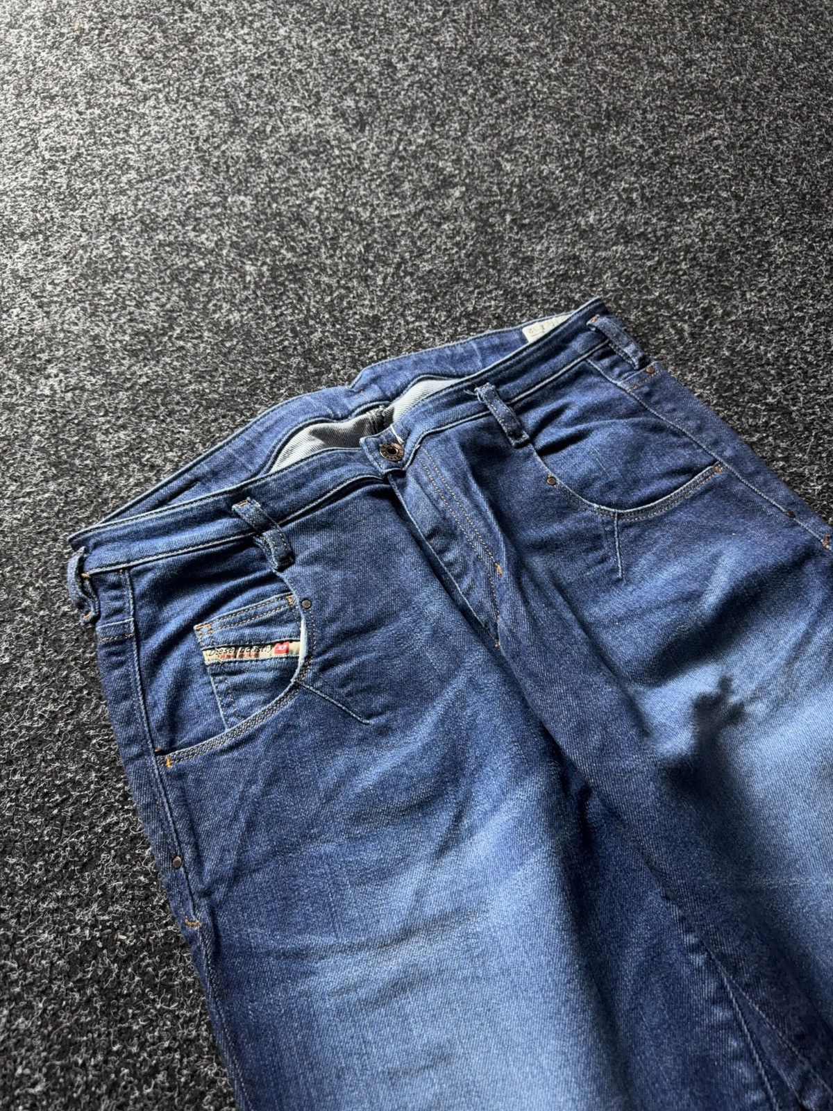 Diesel Luxury 00s Y2K Diesel Chinelle Regular Slim Tapered Jeans Size 30" / US 8 / IT 44 - 7 Thumbnail