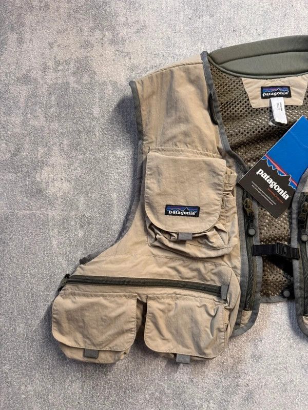 Patagonia Patagonia Fishing Vest Vintage Brand New Size US L / EU 52-54 / 3 - 4 Thumbnail