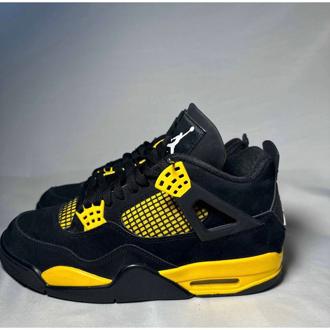 Jordan Brand × Nike Size 8.5 - Nike Air Jordan 4 Retro Thunder 2023 Men's Shoes Size US 8.5 / EU 41-42 - 8 Thumbnail