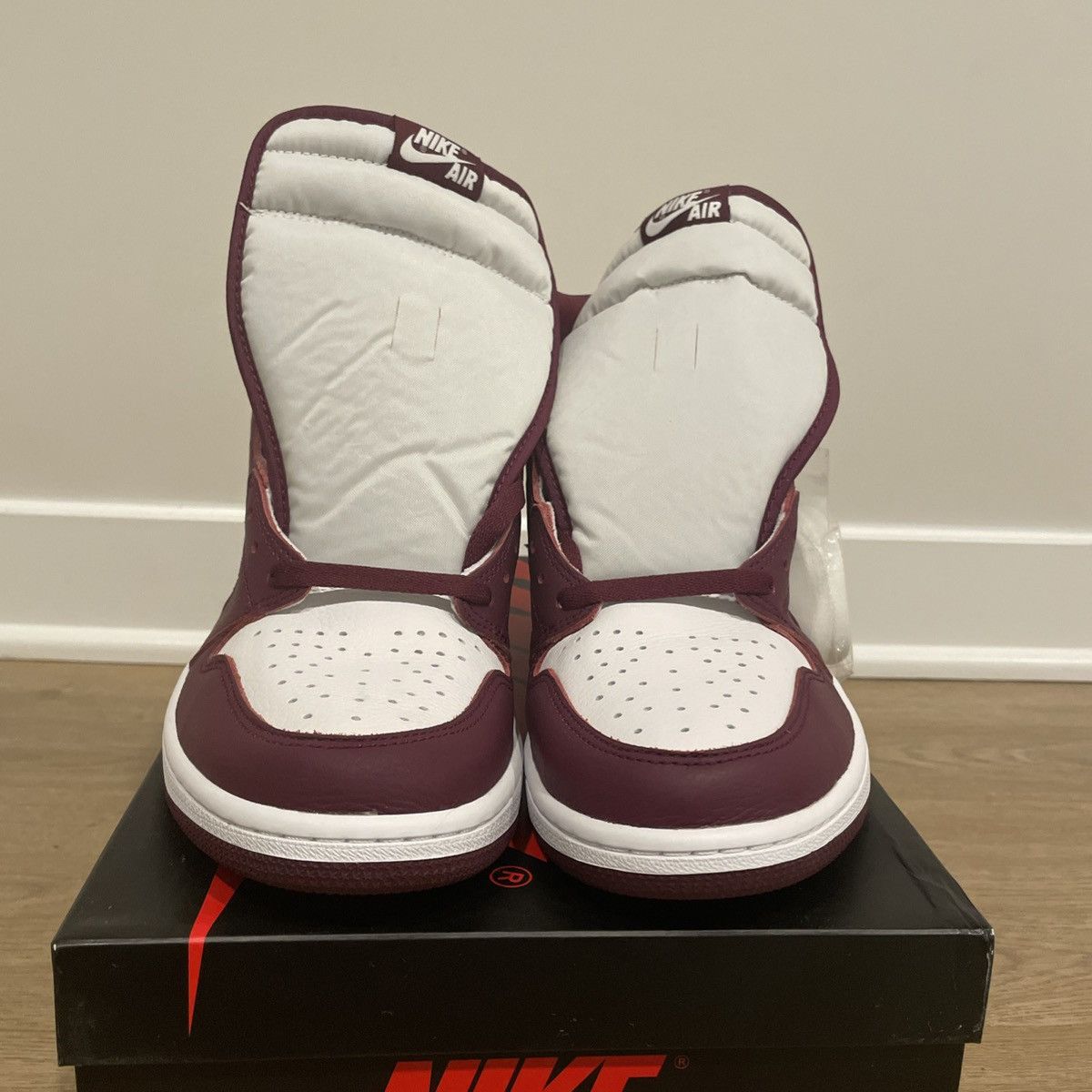 Nike Air Jordan 1 Retro High OG Bordeaux/Metallic Silver-White Size US 12 / EU 45 - 5 Thumbnail