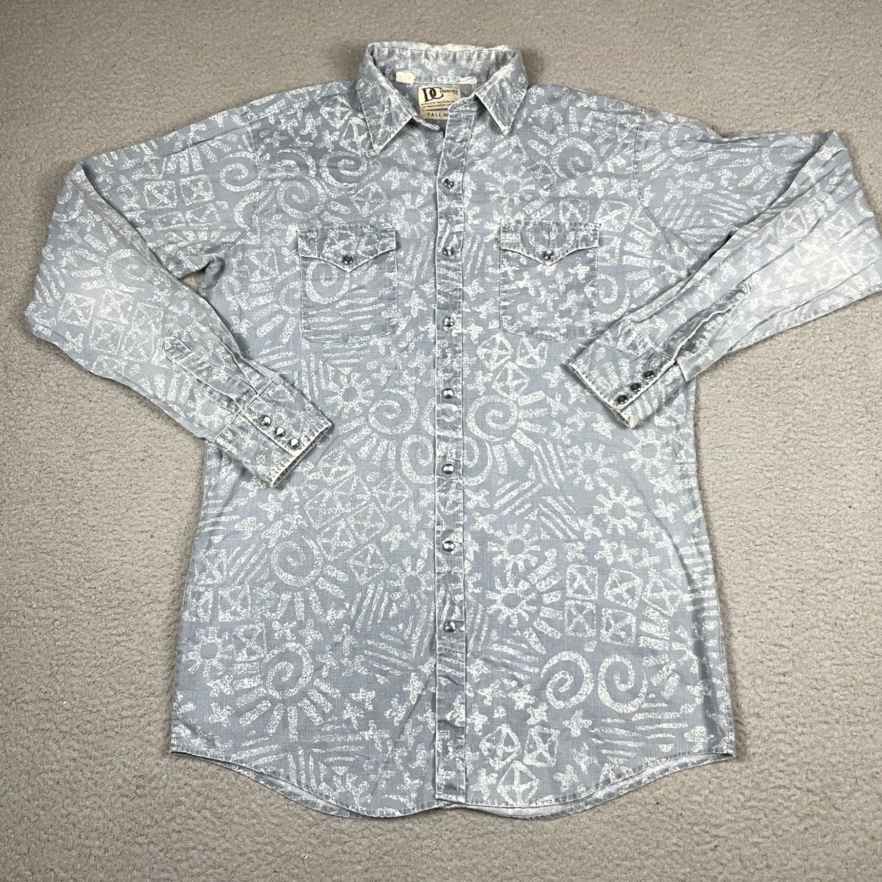 Vintage VINTAGE Dee Cee Pearl Snap Shirt Adult XL Blue Distressed Rancher Western DC Shirt Men XL Blue Floral Cotton Woven Button-Up Western Mens Size US XL / EU 56 / 4 - 2 Thumbnail
