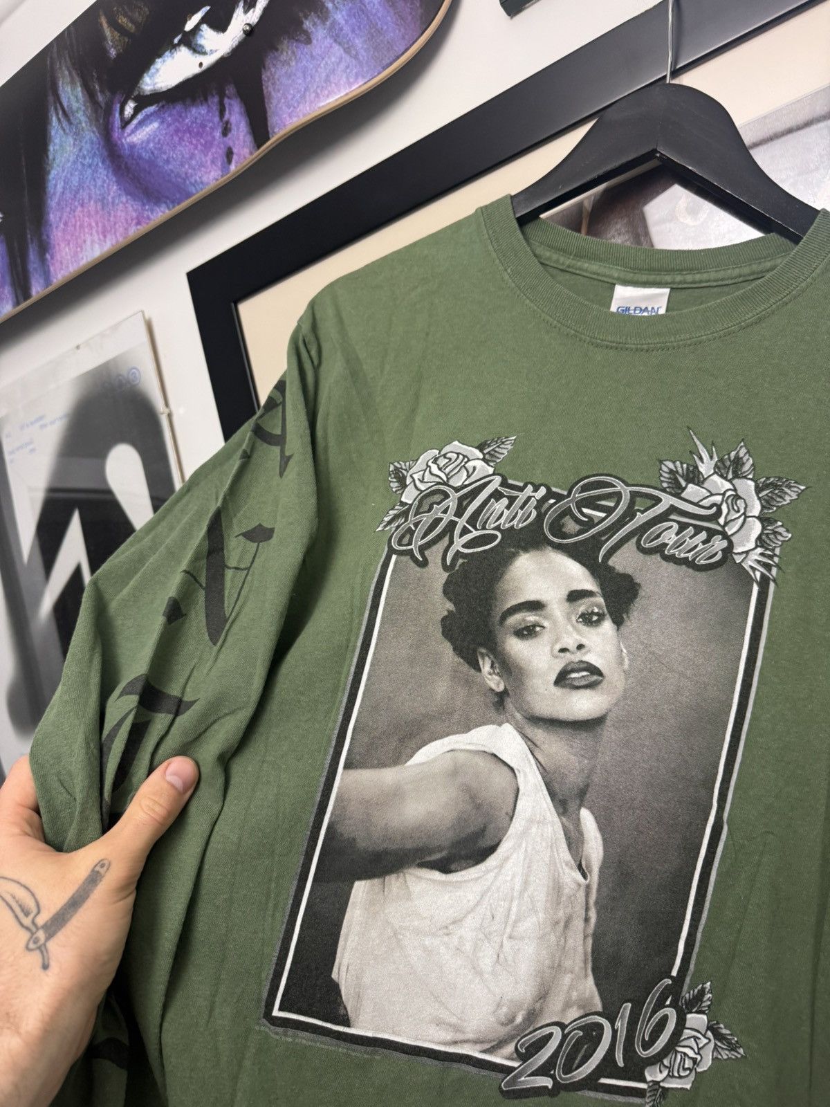 Rihanna Rihanna ANTI World Tour 2016 Graphic L/S T-shirt Asap Rocky Size US M / EU 48-50 / 2 - 3 Thumbnail