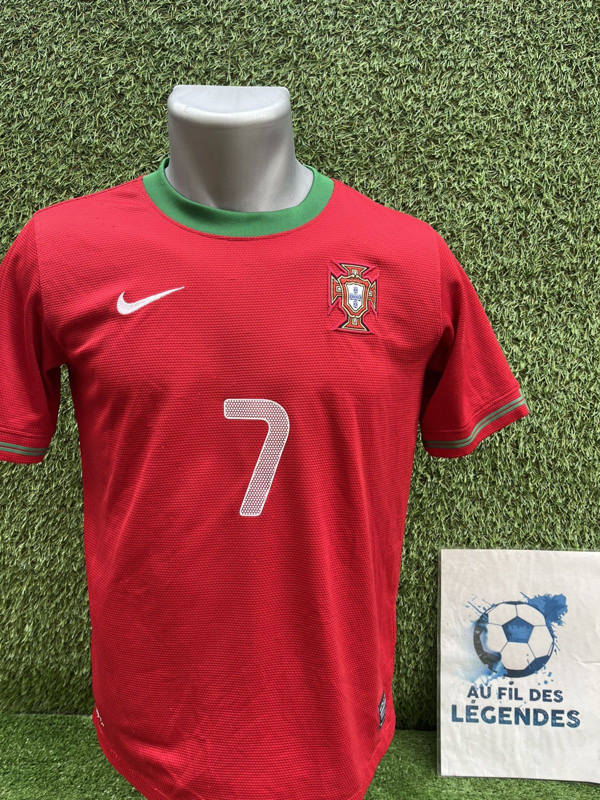 Nike Jersey ronaldo portugal Size US XS / EU 42 / 0 - 2 Thumbnail