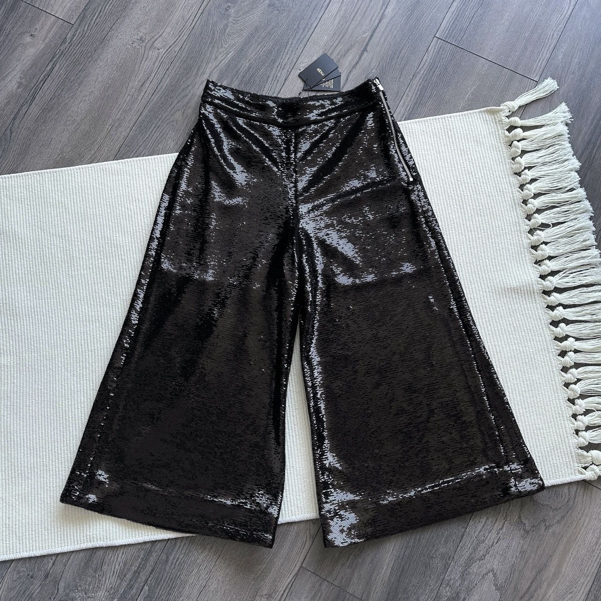 Maje Maje Black Noir Party Sequin Wide Leg Cropped Culottes Pant Size 24" / US 00 / IT 34 - 1 Thumbnail