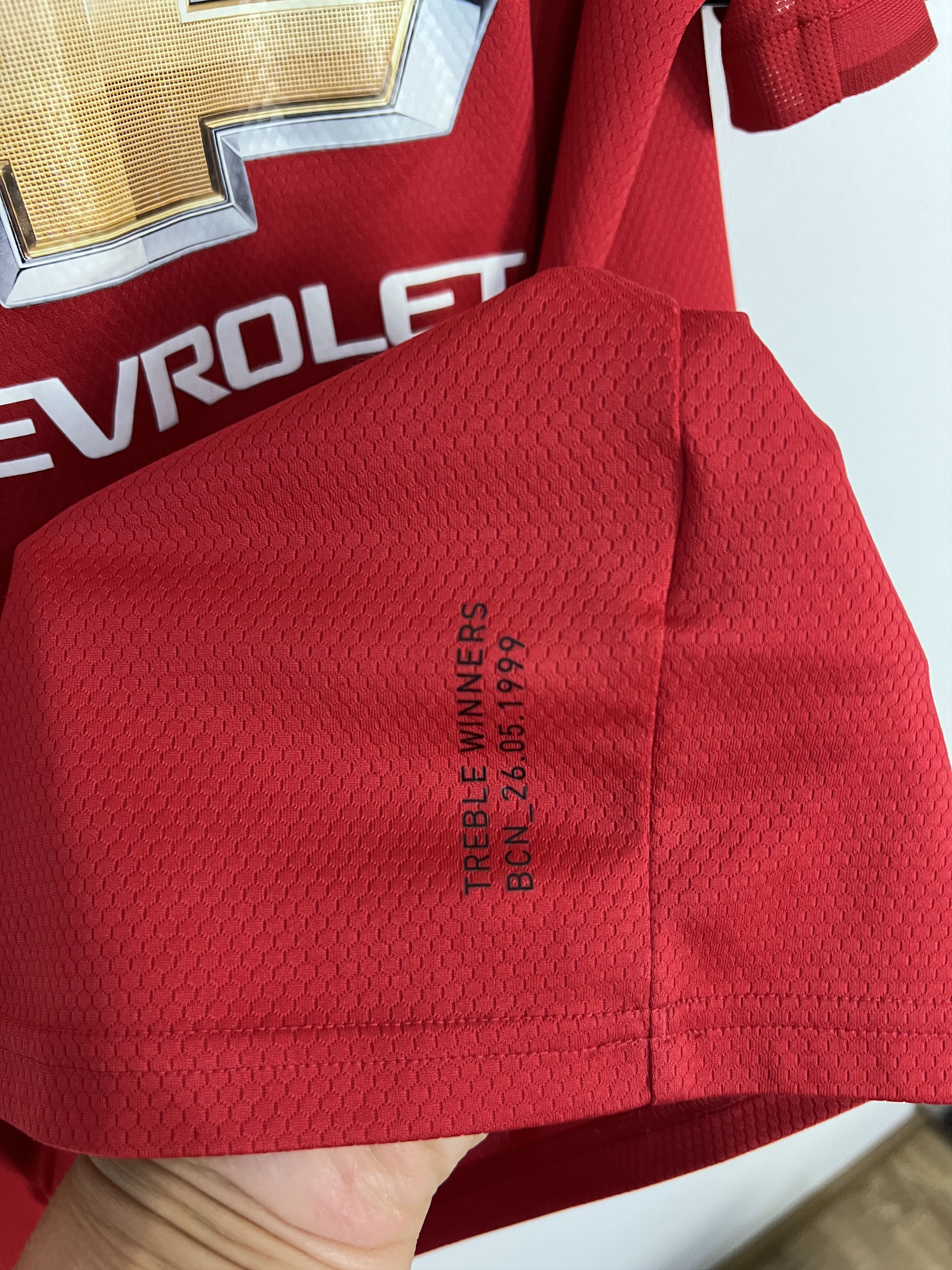 Adidas Manchester United Home football shirt 2019 #5 Maguire Adidas Size US M / EU 48-50 / 2 - 11 Thumbnail