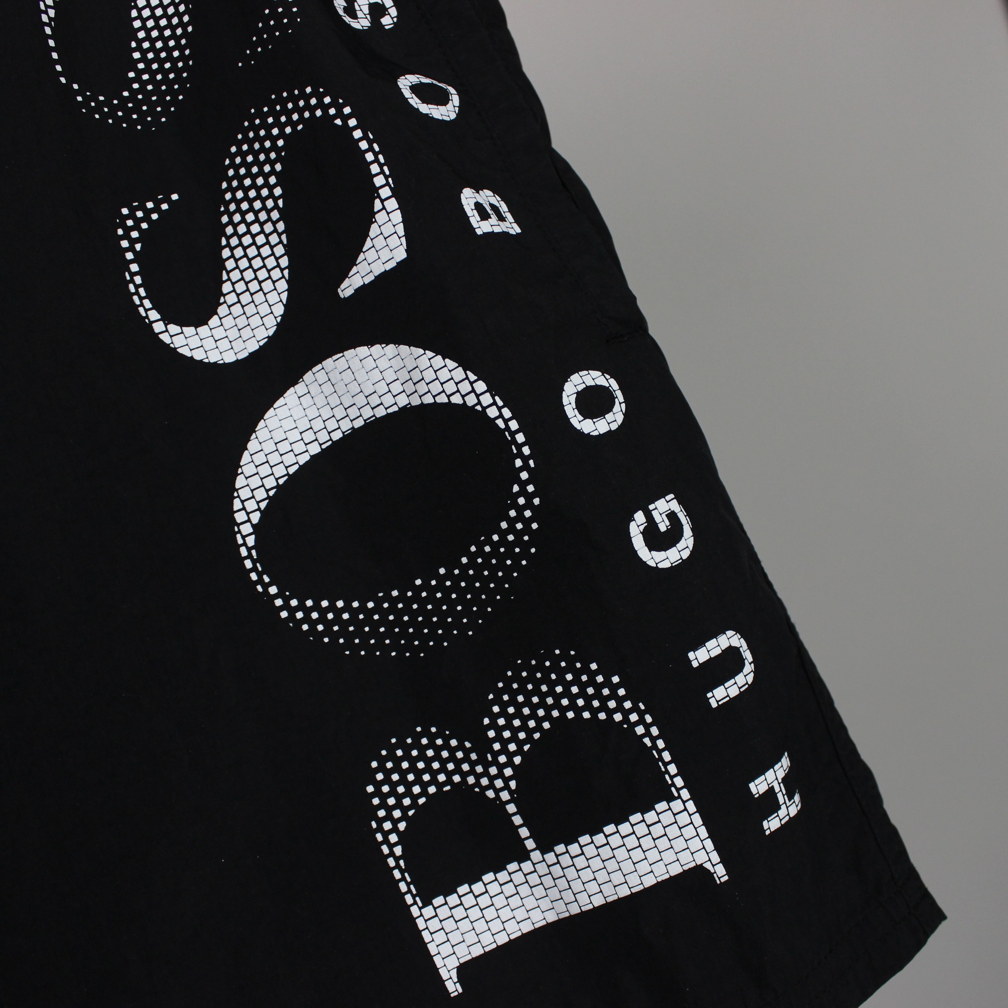 Hugo Boss Hugo Boss swimwear big logo shorts XL black Size US 36 / EU 52 - 8 Thumbnail
