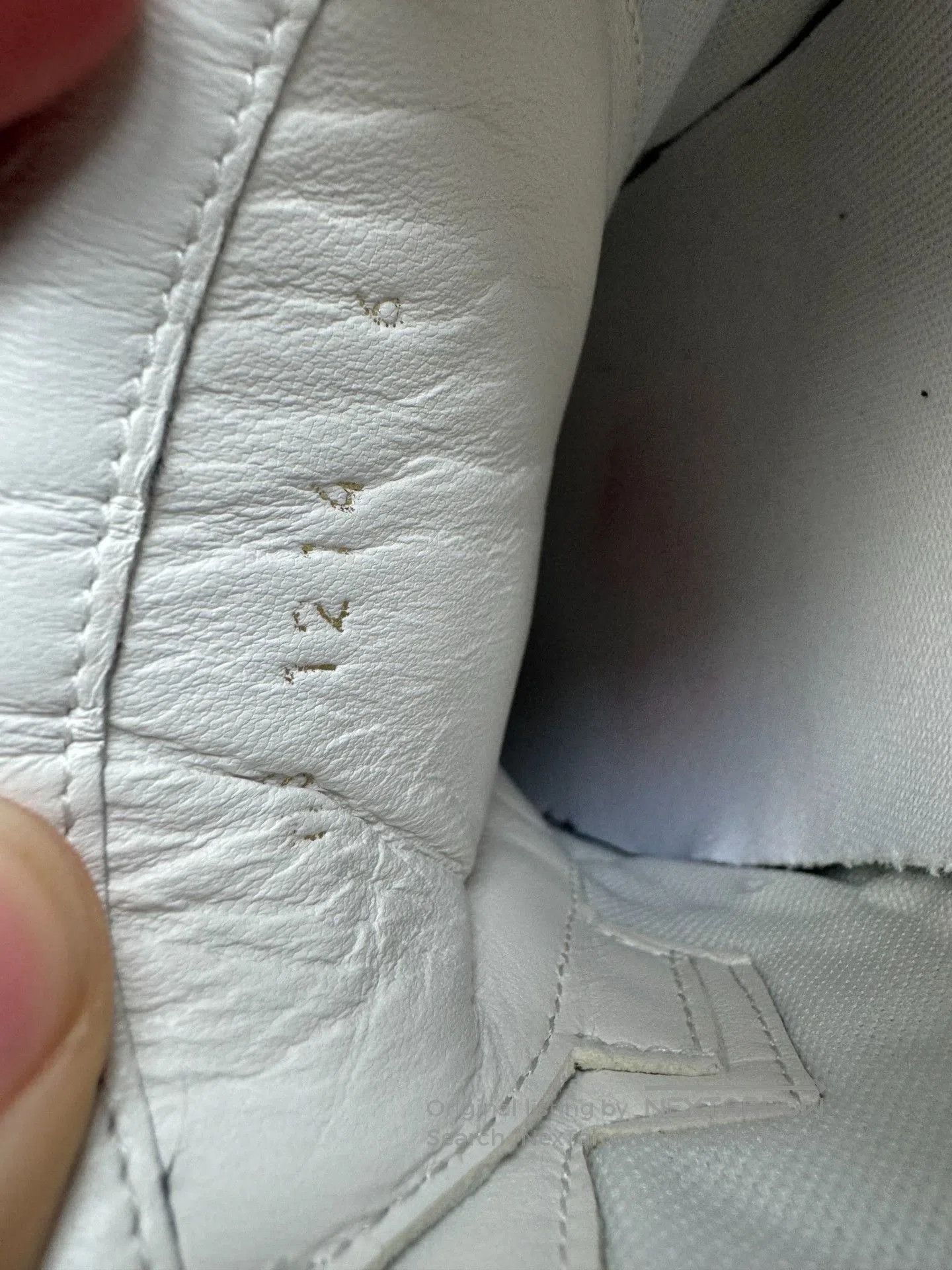 Louis Vuitton Louis Vuitton White Soccer Shoes. Size US 7 / EU 40 - 7 Thumbnail