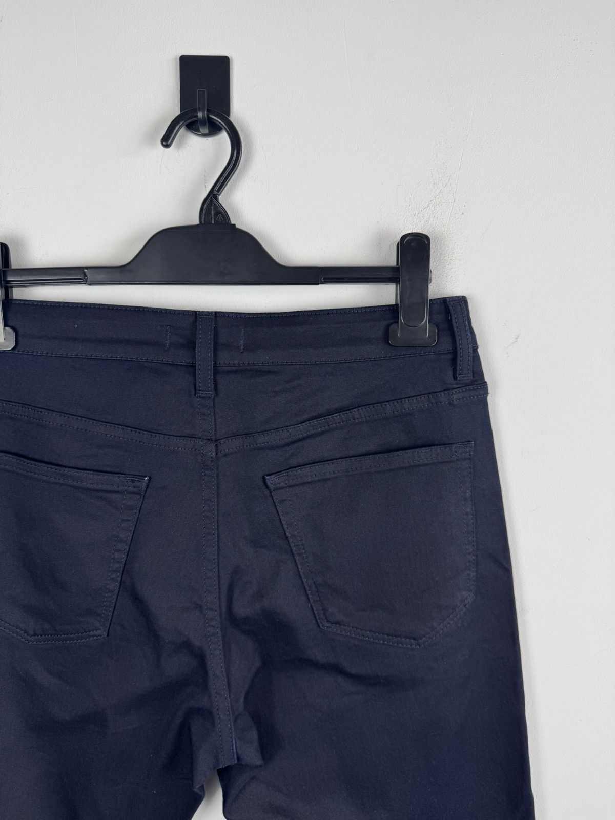 Uniqlo Uniqlo Classic Tapered Denim Jeans Size US 30 / EU 46 - 4 Thumbnail