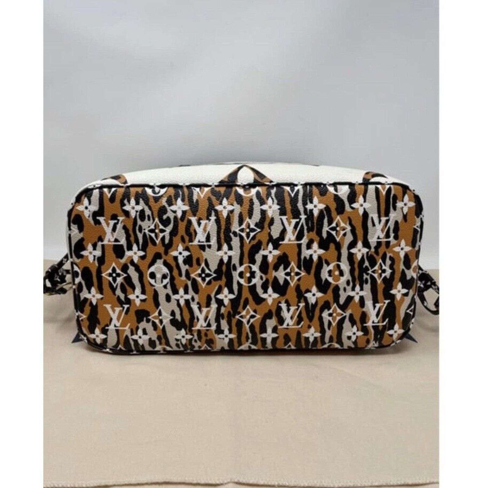Louis Vuitton Louis Vuitton Neverfull MM tote limited edition jungle mono Size ONE SIZE - 7 Thumbnail