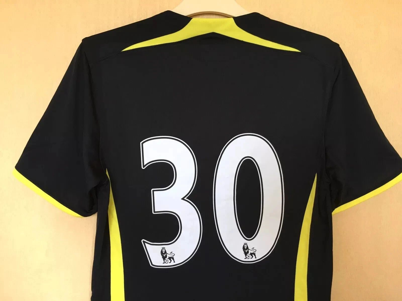 Under Armour TOTTENHAM HOTSPUR 2014 2015 AWAY SOCCER JERSEY SHIRT MENS Size US S / EU 44-46 / 1 - 5 Thumbnail