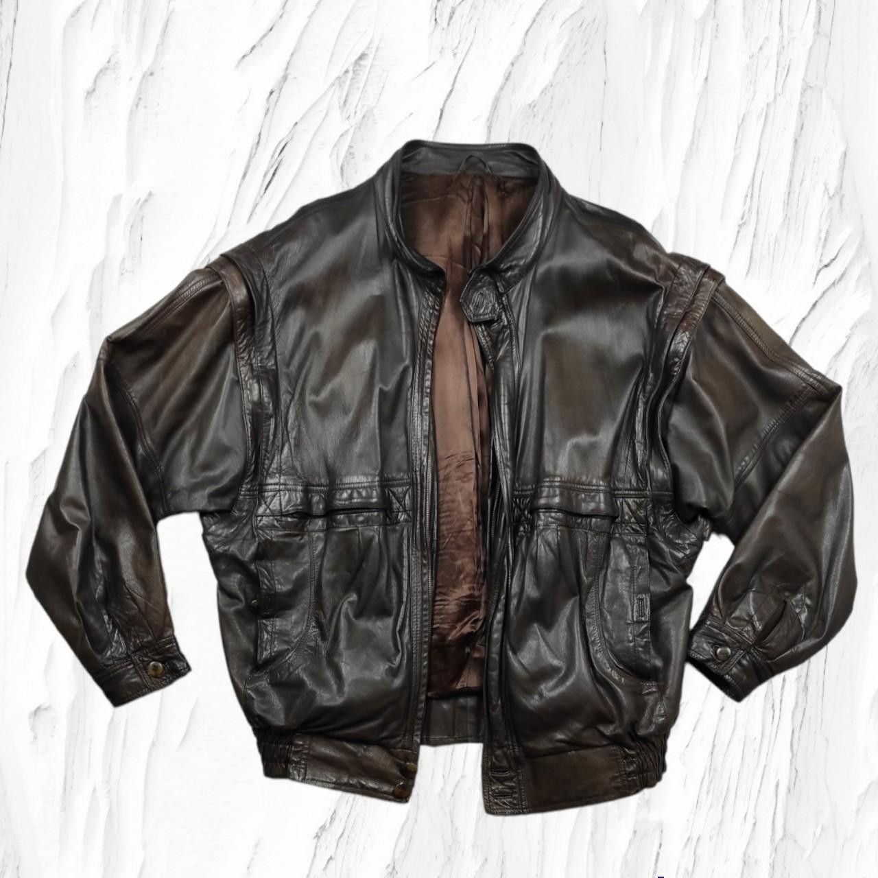 Vintage Vintage Leather motorbike jacket from 90's zip-off sleeves Size US L / EU 52-54 / 3 - 2 Thumbnail