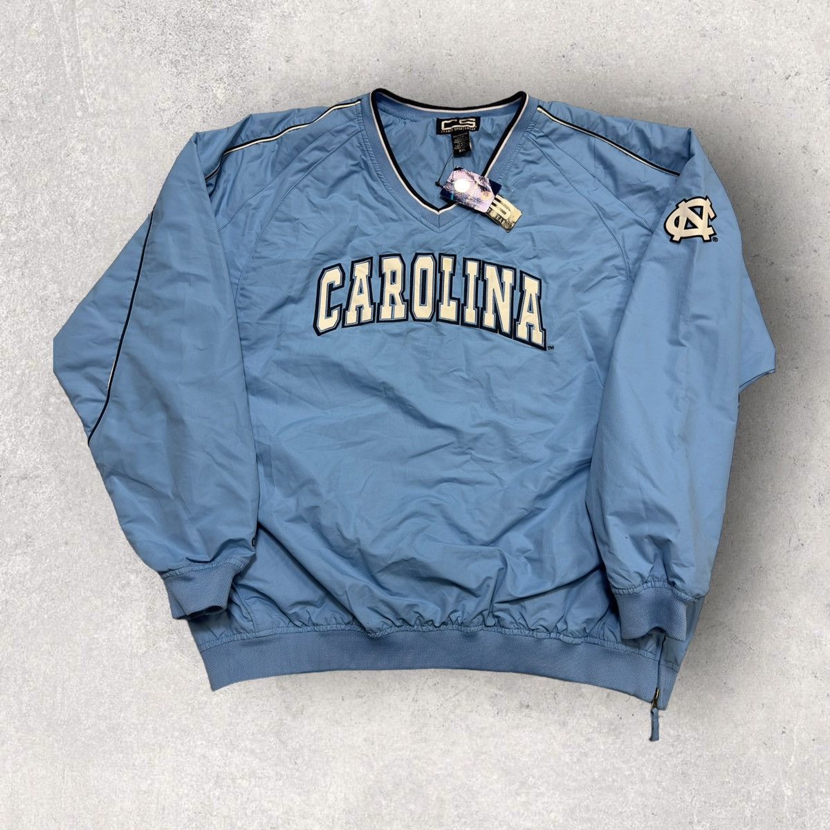 image of Collegiate x NCAA Vintage Carolina Tar Heels Windbreaker in Light Blue, Men's (Size 2XL)