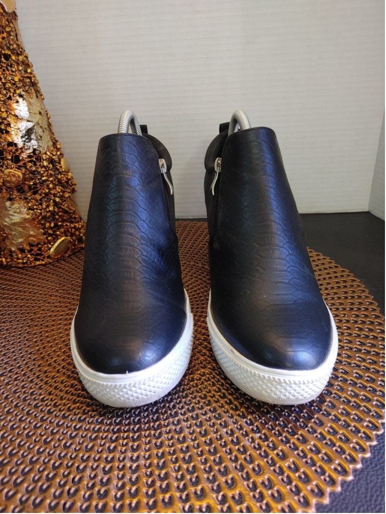 Steve Madden Steve Madden's Size 10 Size US 10 / IT 40 - 2 Thumbnail