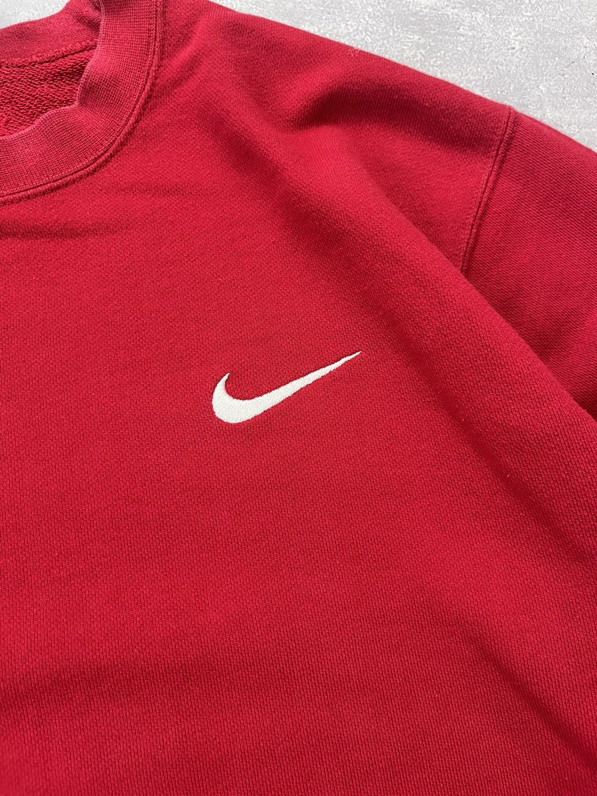 Nike Vintage Nike Y2K Sweatshirt Red Size US M / EU 48-50 / 2 - 2 Thumbnail