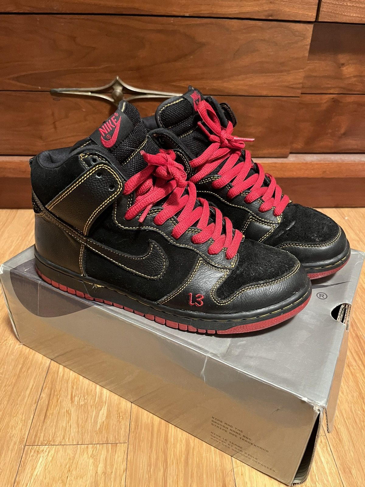 Nike UNLUCKY NIKE DUNKS Size US 8 / EU 41 - 7 Thumbnail