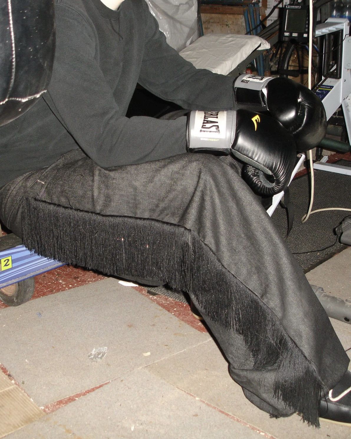 Handmade Boxing-Inspired Baggy Jeans Size US 32 / EU 48 - 3 Thumbnail