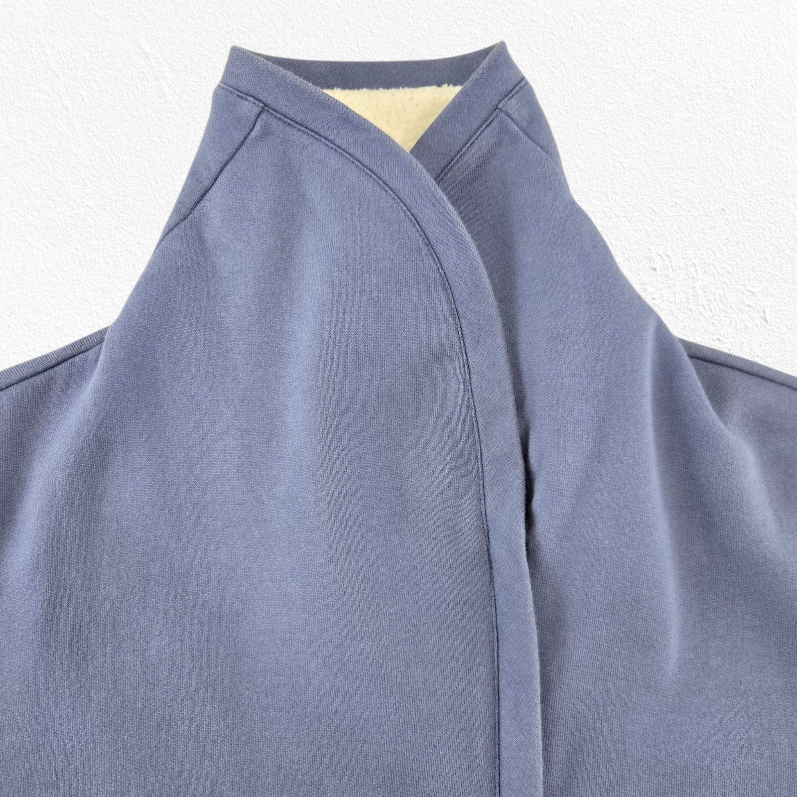 Other Y2K St John Blue Knit Jacket Shearling Collar Size Medium Size M / US 6-8 / IT 42-44 - 2 Thumbnail
