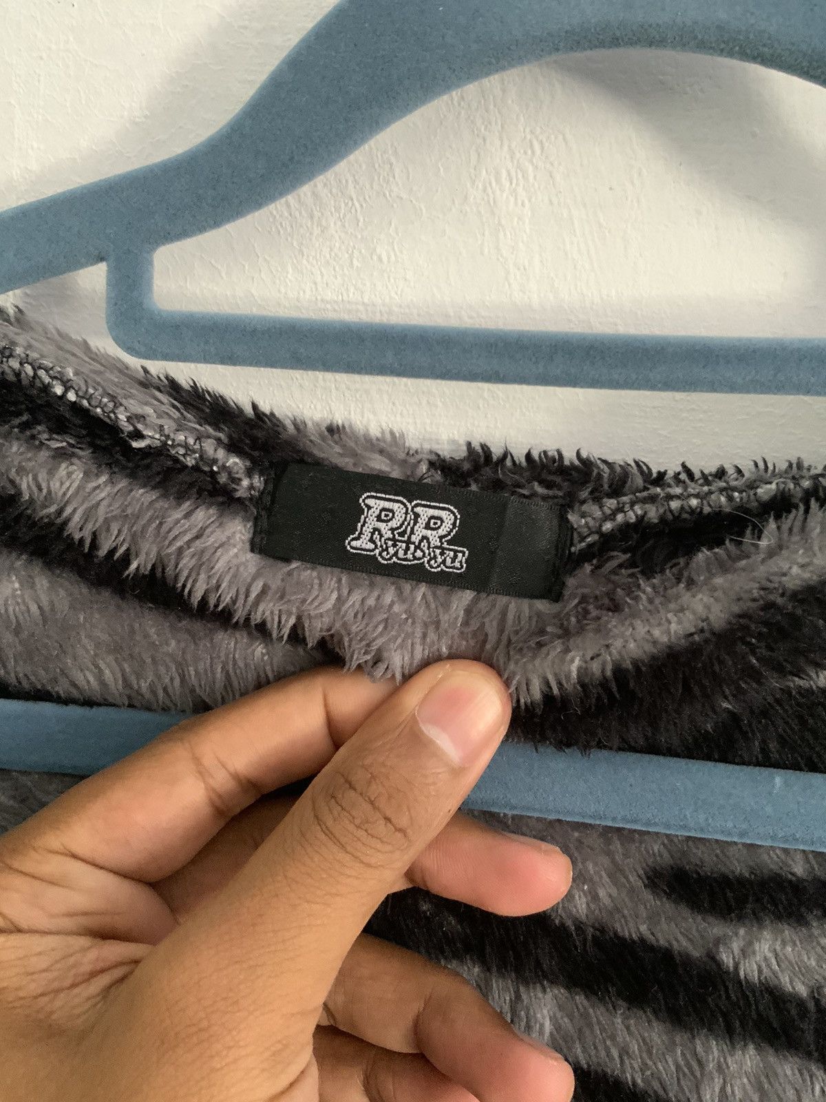 Japanese Brand Ryu Ryu Mohair Fur Leopard Style Hoodie Size US L / EU 52-54 / 3 - 9 Thumbnail
