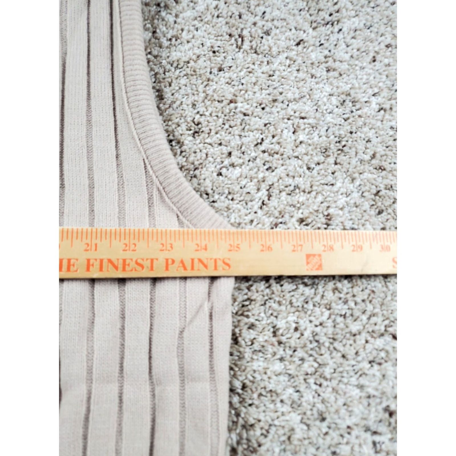 London Fog VINTAGE London Fog Sweater Vest 2XB Brown V-Neck Pullover Ribbed USA Made 80s Mens Big & Tall Brown Vest 90s Theme Pullover Knit Mock Neck? Size US XXL / EU 58 / 5 - 7 Thumbnail
