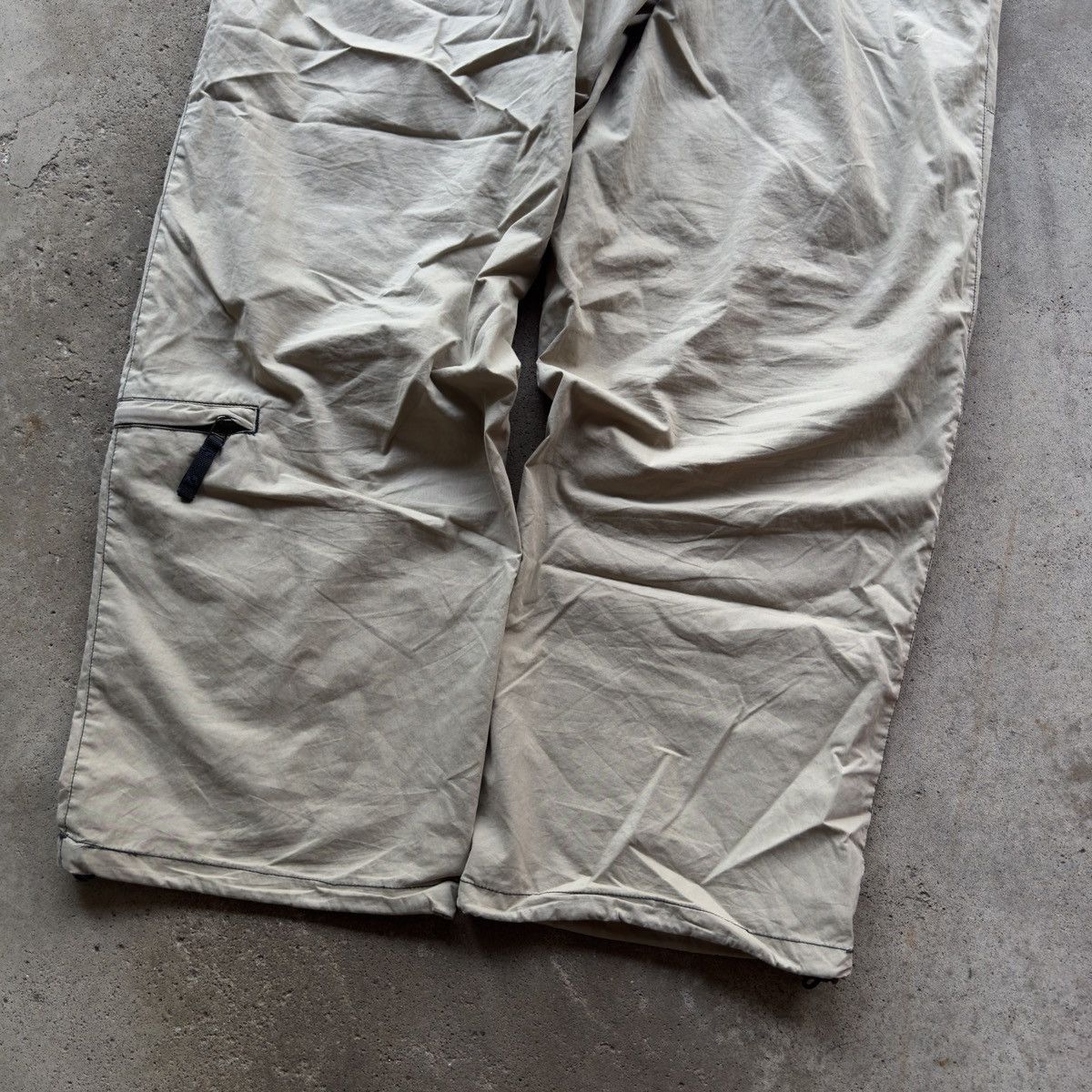 American Eagle Outfitters VINTAGE BAGGY NYLON CARGO PARACHUTE PANTS AMERICAN EAGLE XL Size US 36 / EU 52 - 12 Thumbnail