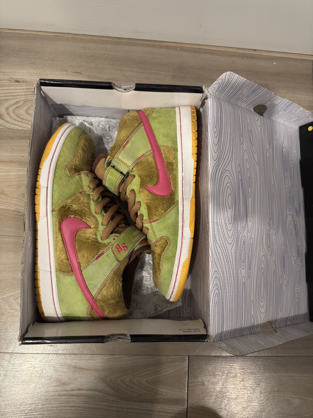 Nike SB Nike SB dunk high “Mama Bear” Size US 9 / EU 42 - 8 Thumbnail