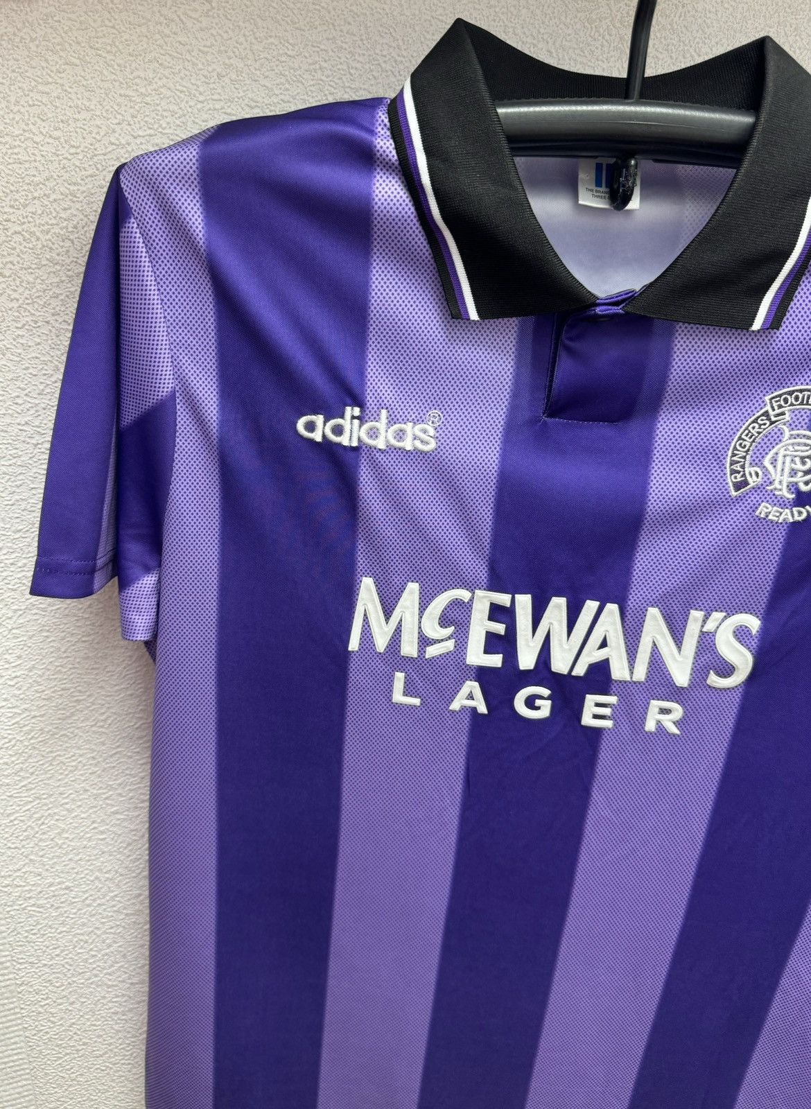Adidas Adidas Glasgow Rangers vintage soccer jersey L sz striped Size US L / EU 52-54 / 3 - 7 Thumbnail
