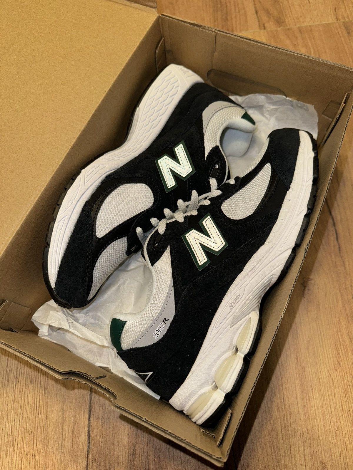New Balance New Balance 2002R “Black Marsh Green” (M2002RRA) 42 EU Size US 8.5 / EU 41-42 - 22 Thumbnail