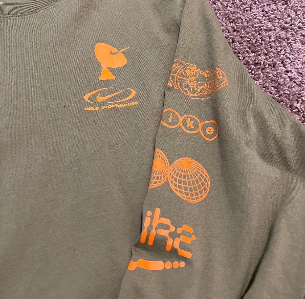 Nike Nike Worldwide Longsleeve 💚 🌍 Size US XL / EU 56 / 4 - 3 Thumbnail