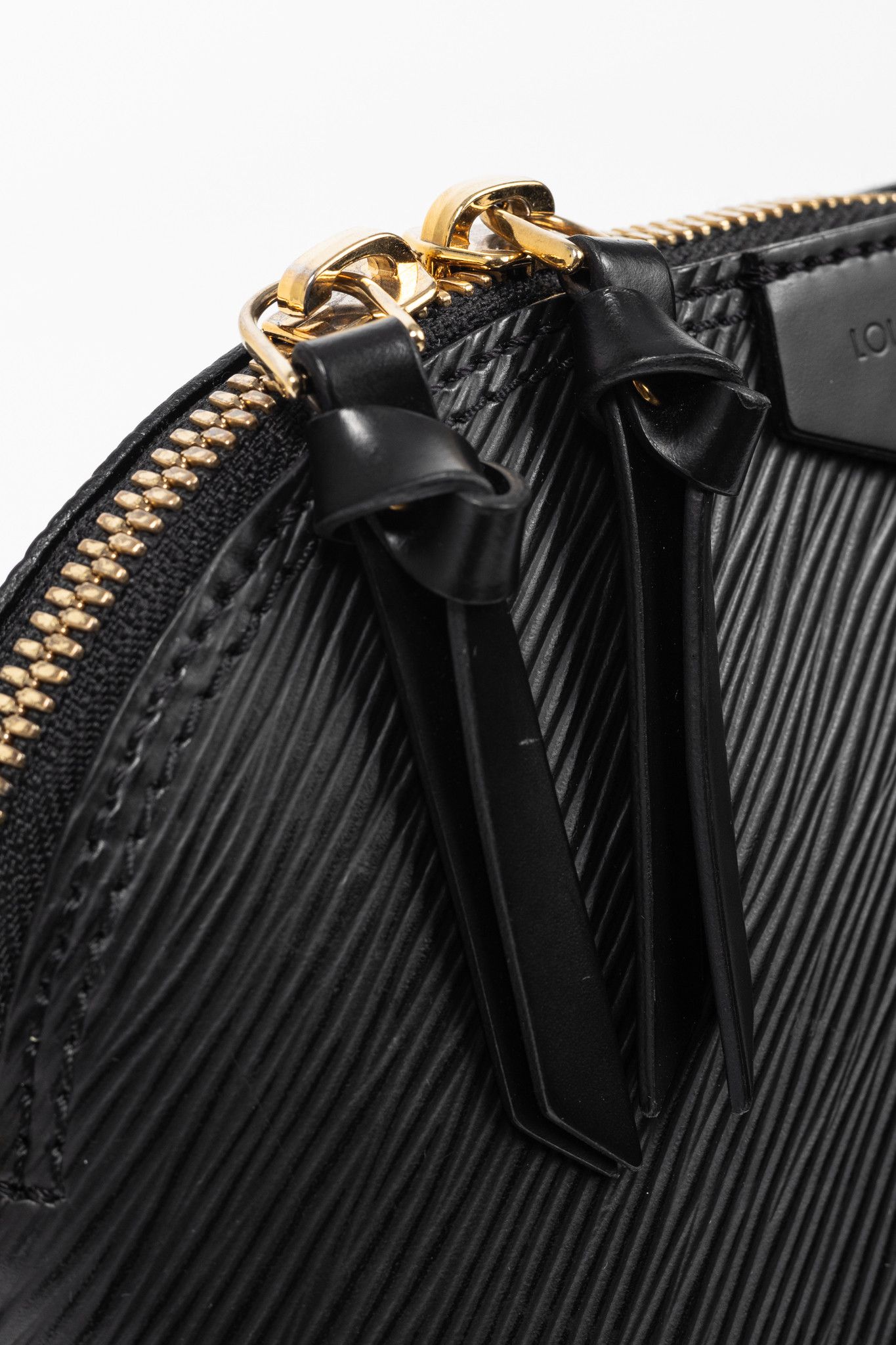 Louis Vuitton Louis Vuitton Alma Mini Noir Epi Chain-Strap Shoulder Bag Size ONE SIZE - 9 Thumbnail