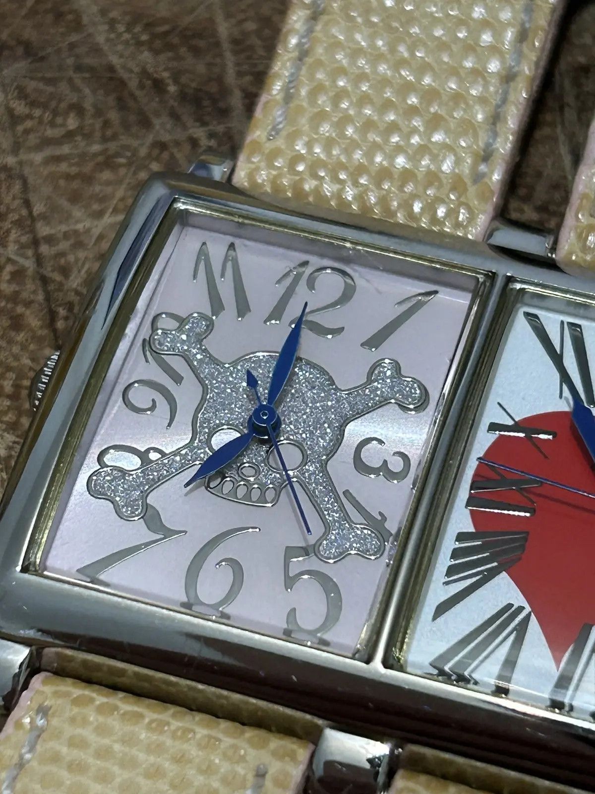 Vivienne Westwood Vivienne Westwood Skull Hearts Double Face Orb Watch Size ONE SIZE - 4 Thumbnail