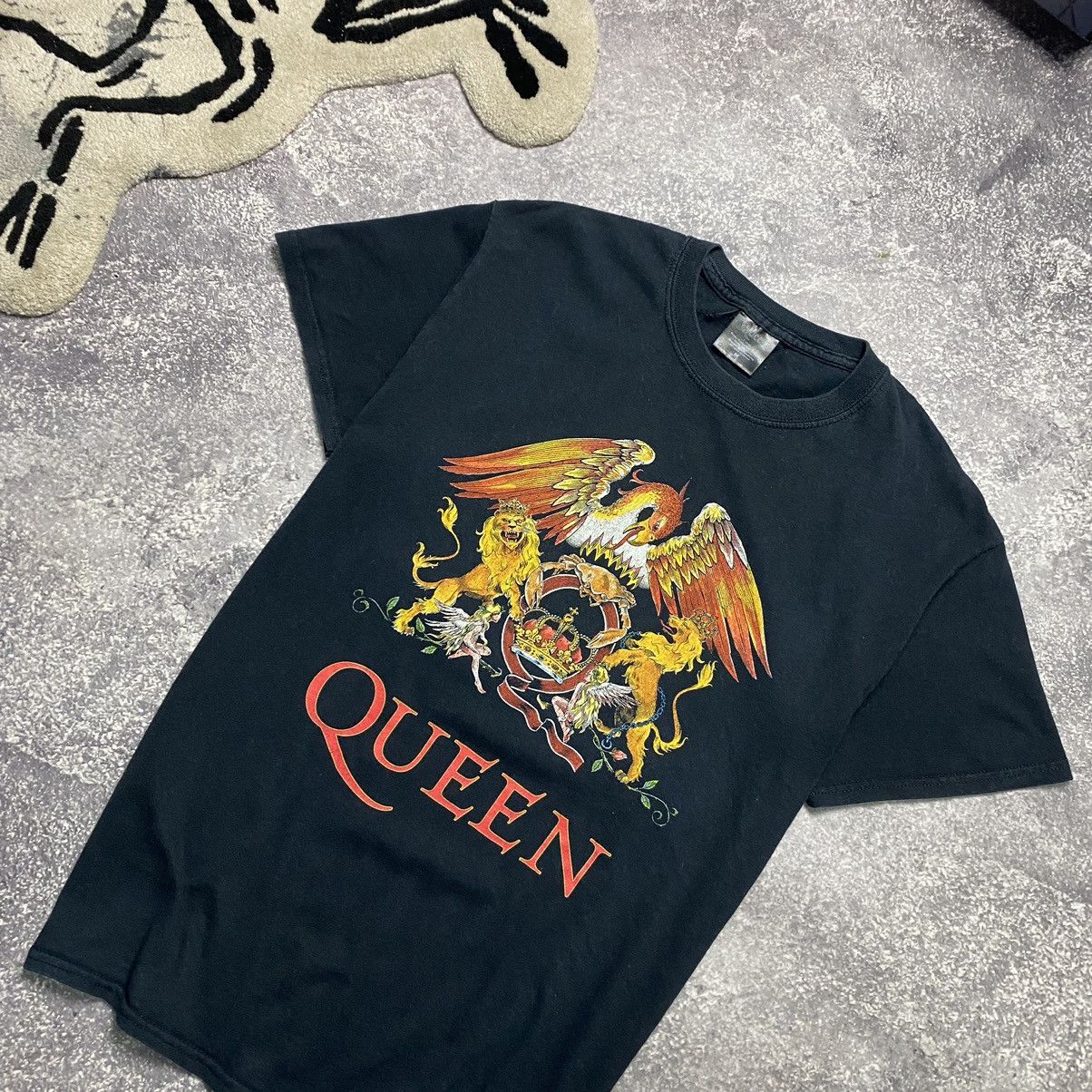 Band Tees Vintage Queen Big logo 2013 Rock Band tee Size US M / EU 48-50 / 2 - 3 Thumbnail