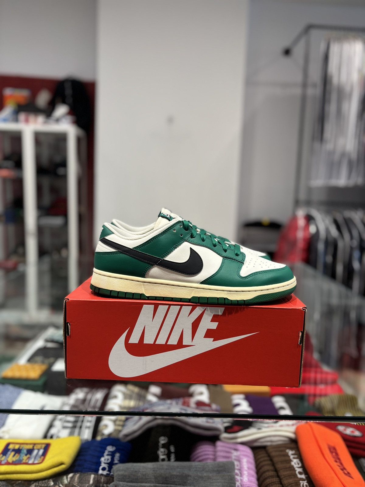 Nike Nike Dunk Low SE Lottery Pack Malachite Green Size US 12 / EU 45 - 1 Thumbnail
