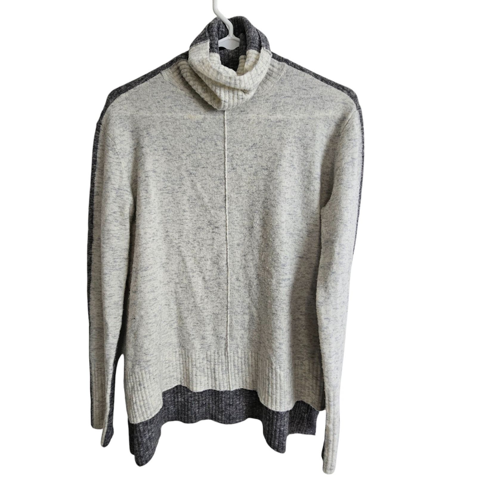 Athleta Athleta Merino Wool Transit Turtleneck Sweater Sz XXS Size XXS / US 00 / IT 34 - 2 Thumbnail