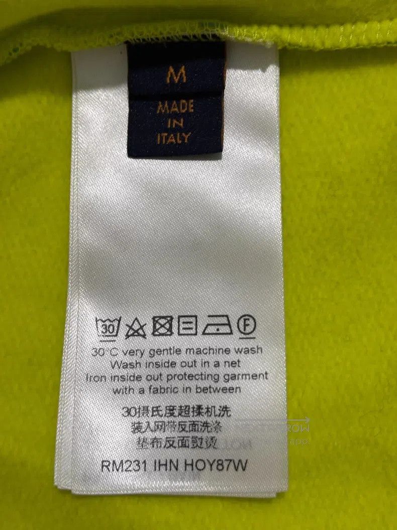 Louis Vuitton Louis Vuitton Logo full-print casual crew neck long-sleeve Size US M / EU 48-50 / 2 - 4 Thumbnail