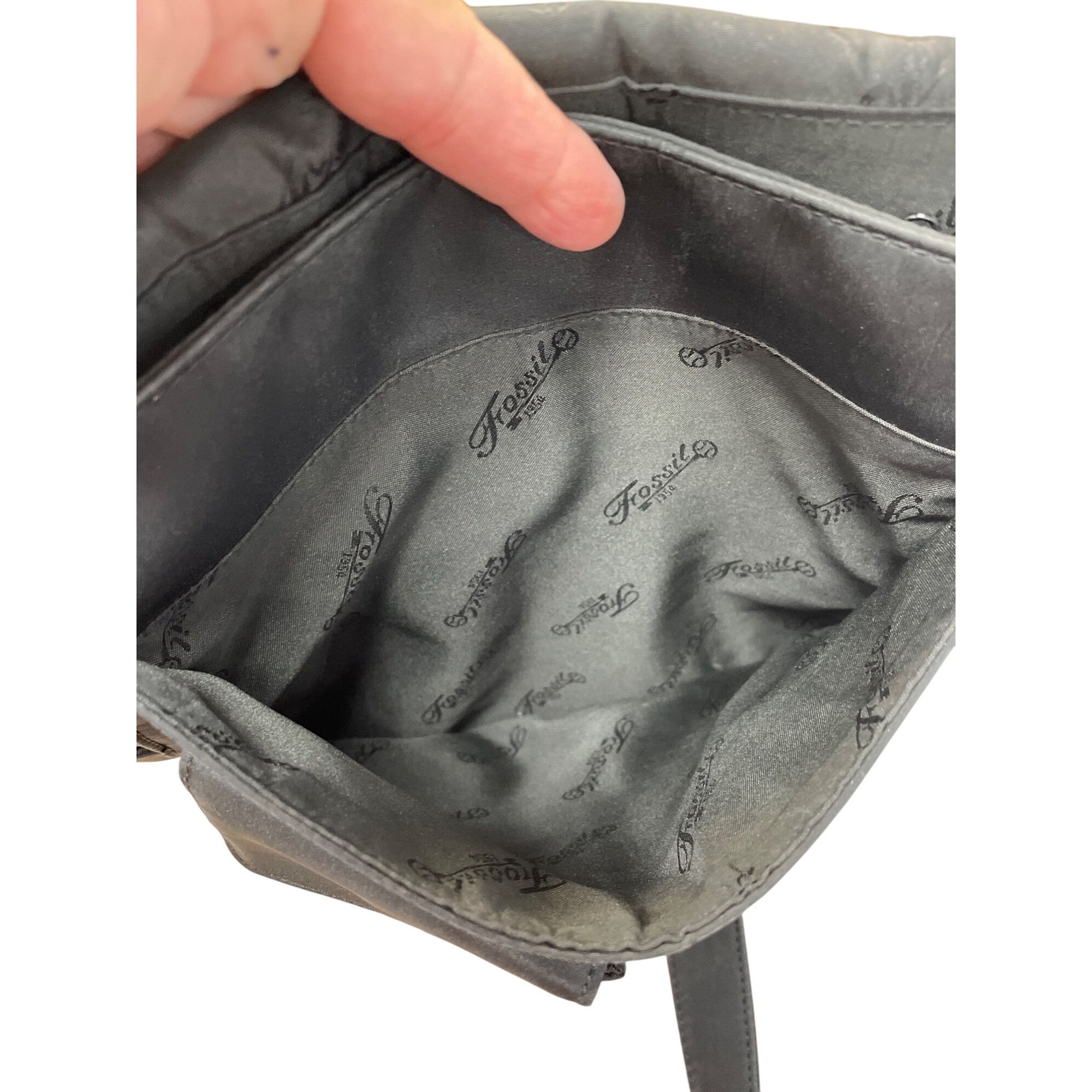 Fossil Fossil womans Black Leather Crossbody Messenger bag SKU 903 Size ONE SIZE - 11 Thumbnail