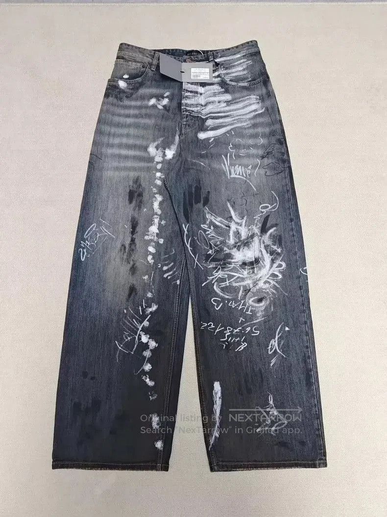 Balenciaga Balenciaga 24fw graffiti dirty mud stained Bag . Size US 30 / EU 46 - 1 Thumbnail