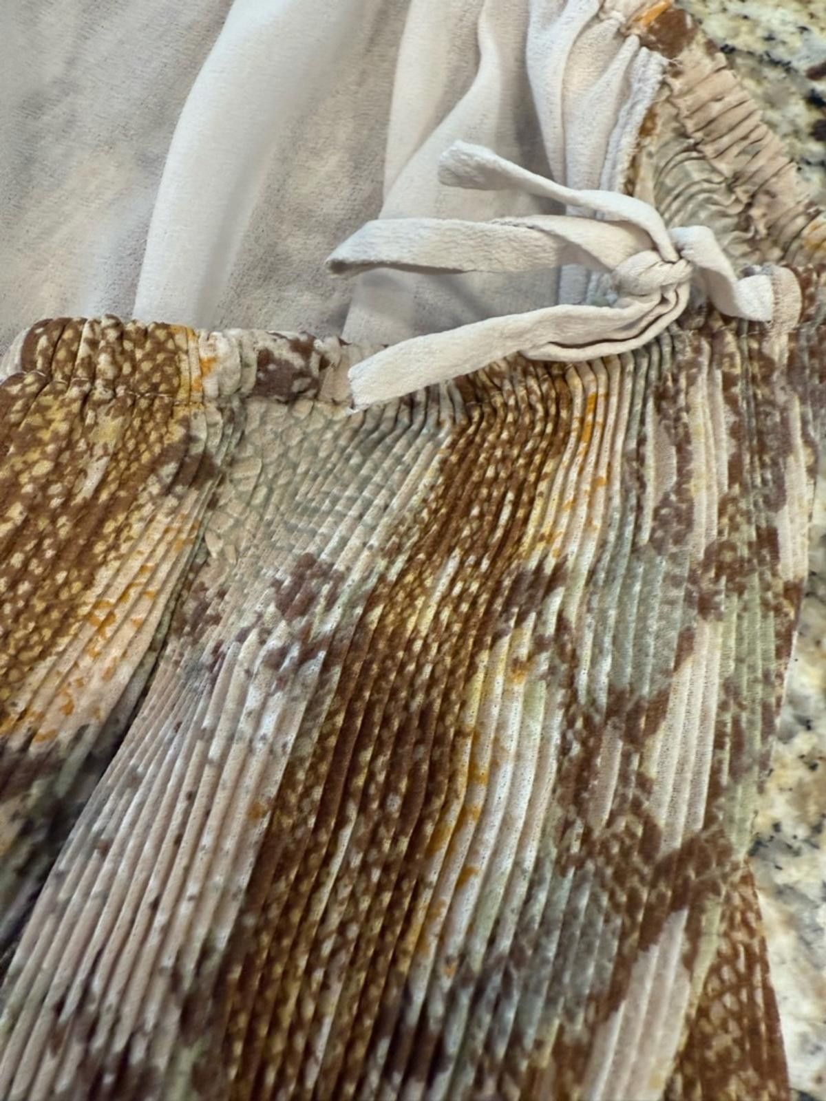 Other Wilfred abstract neutral hue leopard print boho top SZ SM Size S / US 4 / IT 40 - 6 Thumbnail