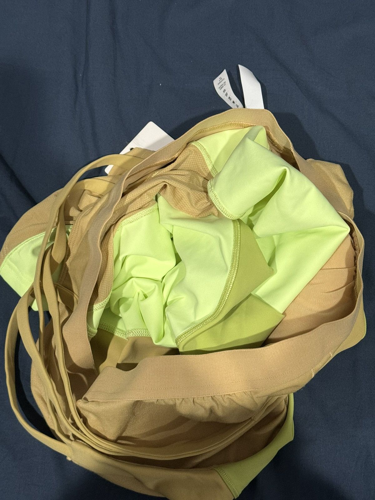 Lululemon NEW Lululemon Women's Energy Tank in Wasabi Green Size XL / US 12-14 / IT 48-50 - 6 Thumbnail