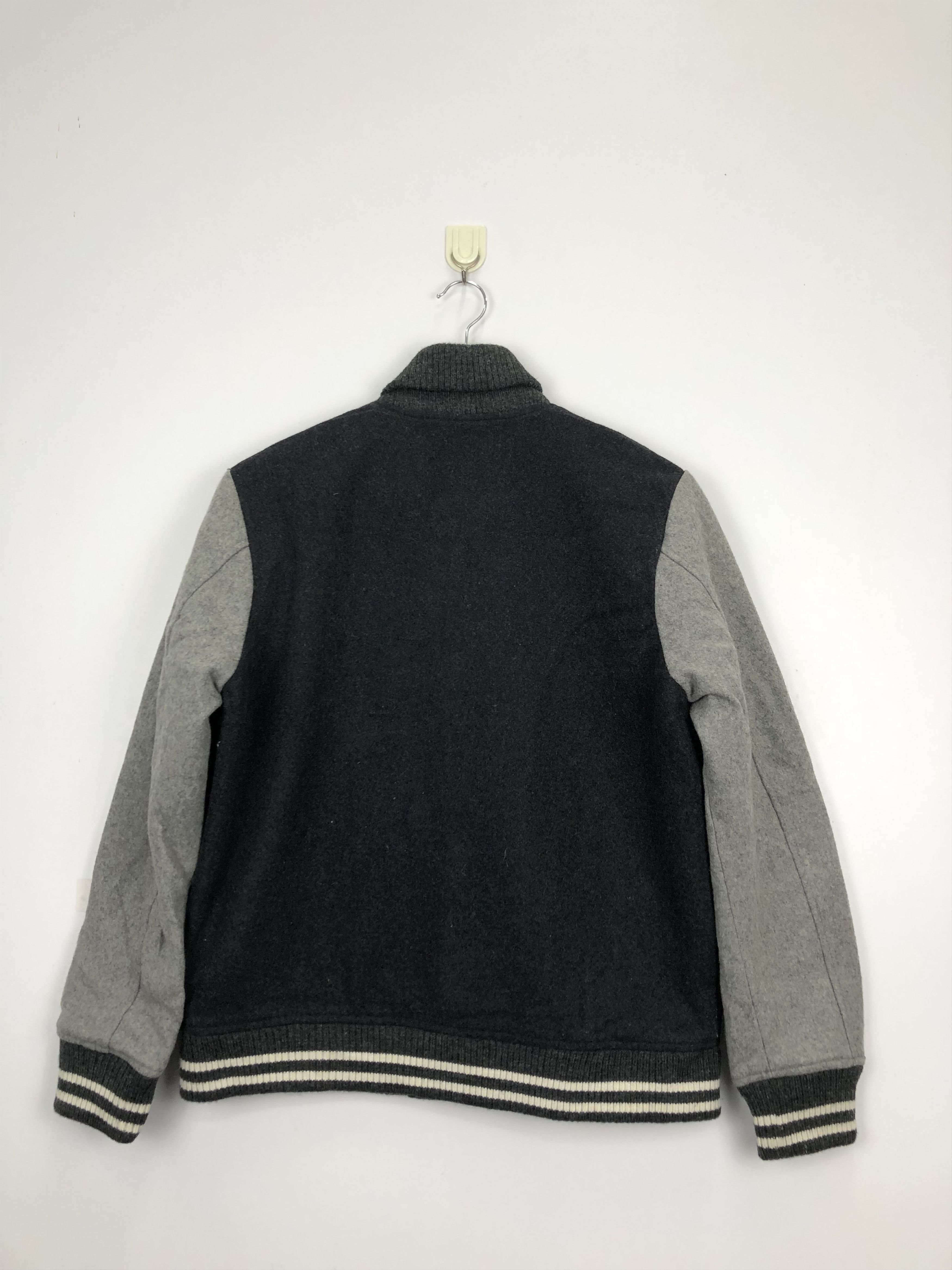 Japanese Brand Vintage Japanese Brand Beams Wool Varsity Jacket V0334 Size US S / EU 44-46 / 1 - 3 Thumbnail