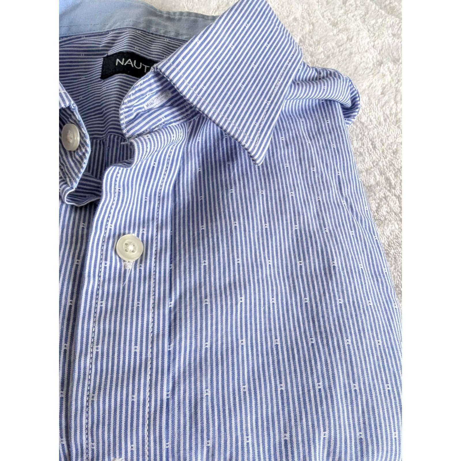 Nautica Nautica Button-Down Shirt Striped Blue White L Mens Long Sleeve Casual Dress Shirt 16 34/35 Regular Size Type Regular Collar Button-Down Size US L / EU 52-54 / 3 - 2 Thumbnail
