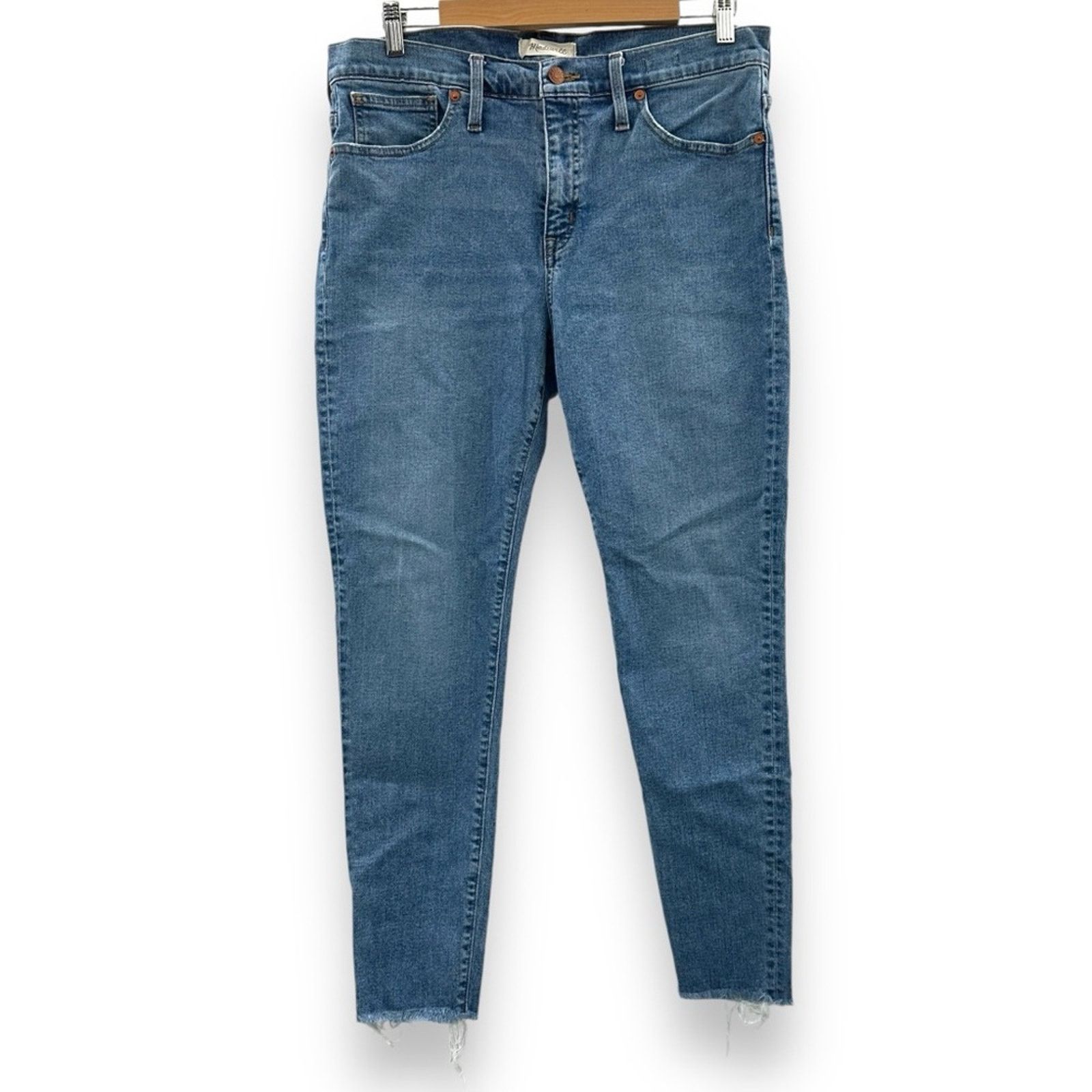 Madewell Madewell 9" Mid-Rise Skinny Jeans in Krasner Wash: Tencel Size 31" - 3 Thumbnail
