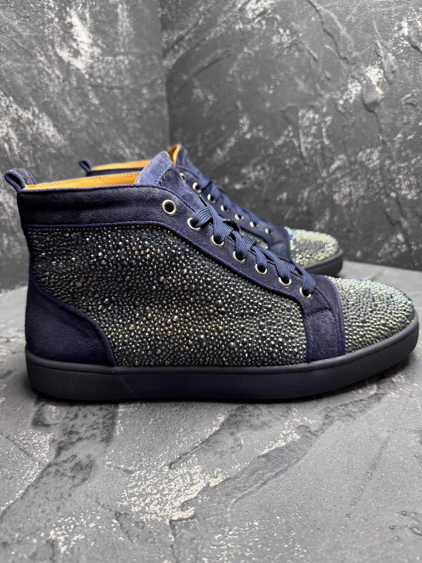 Christian Louboutin Christian Louboutin Blue Fully Crystallized Sneakers Q10 Size US 8.5 / EU 41-42 - 3 Thumbnail