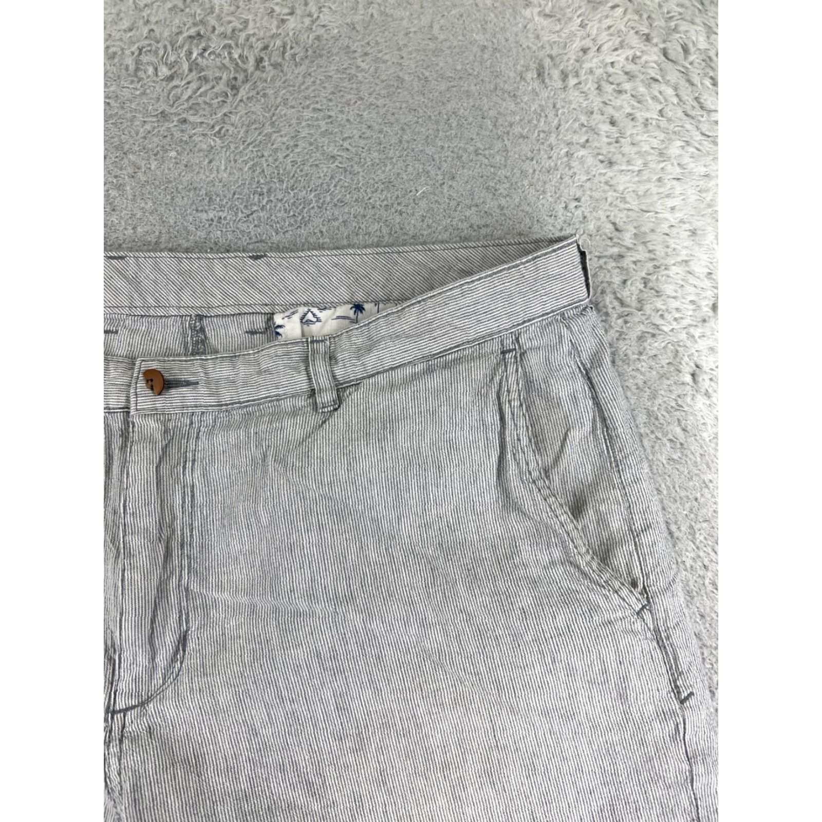 Tommy Bahama Tommy Bahama Shorts Men 40 White Gray Stripe Cotton Linen Blend Beach 40x10 Size US 40 / EU 56 - 5 Thumbnail